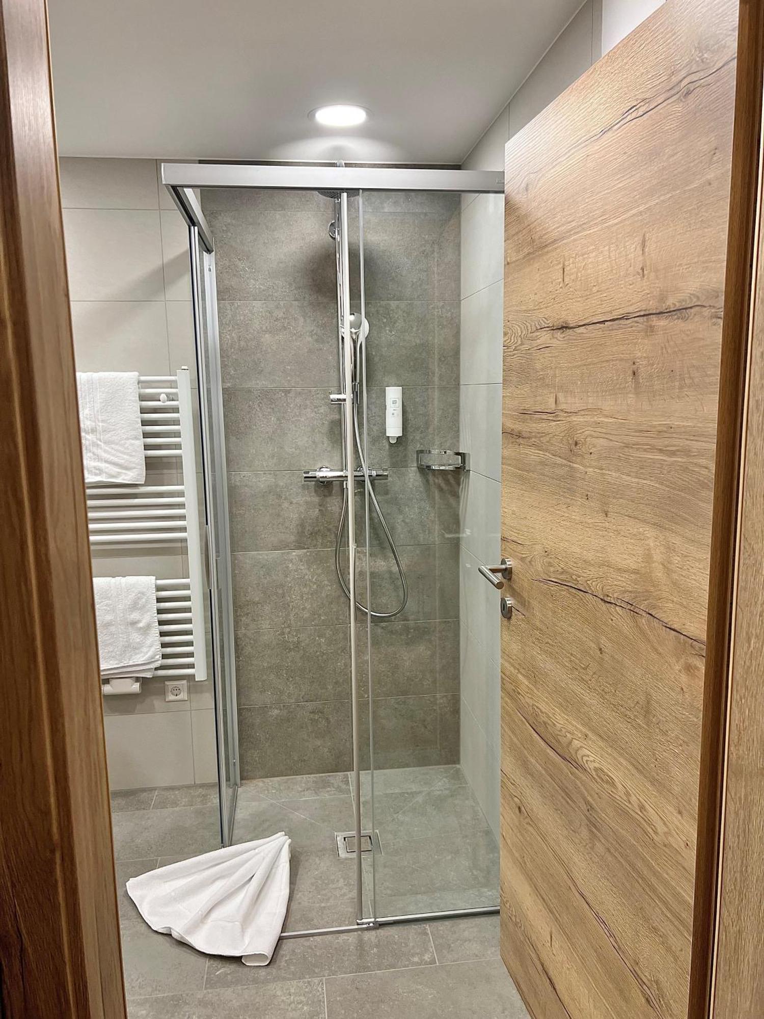 Andi'S Skihotel اوبرتاورن المظهر الخارجي الصورة